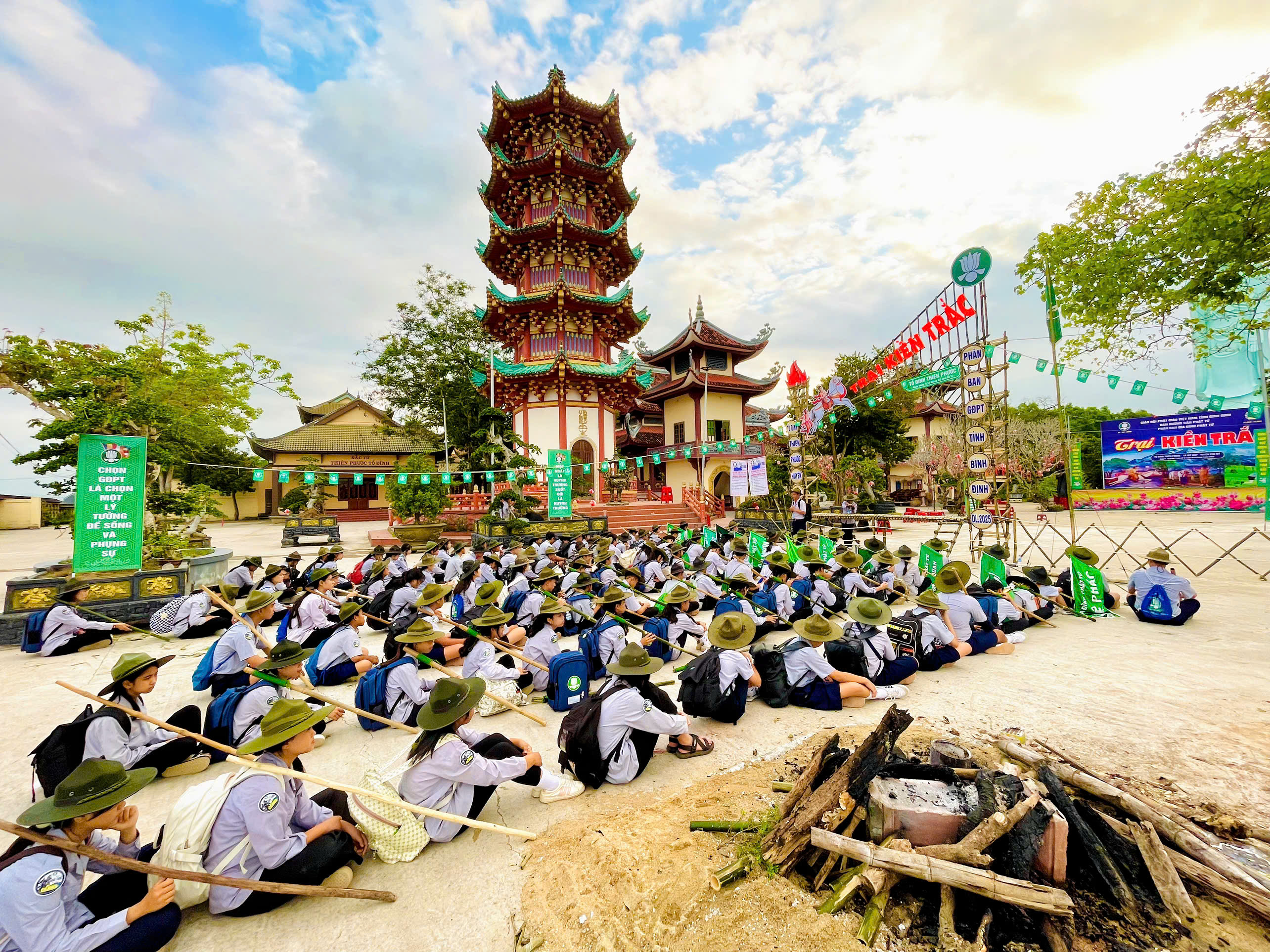 Phân ban GĐPT trang nghiêm tổ chức trại Dũng Truyền thống nhân kỷ niệm vía Xuất gia PL. 2568 tại Tổ Đình Thiên Phước huyện Phù Mỹ.